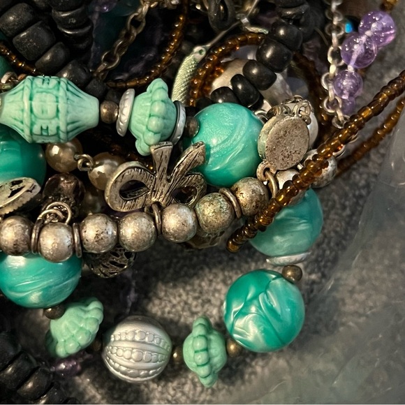 Scrap Jewelry grab bag, 2.5lbs - Picture 3 of 8